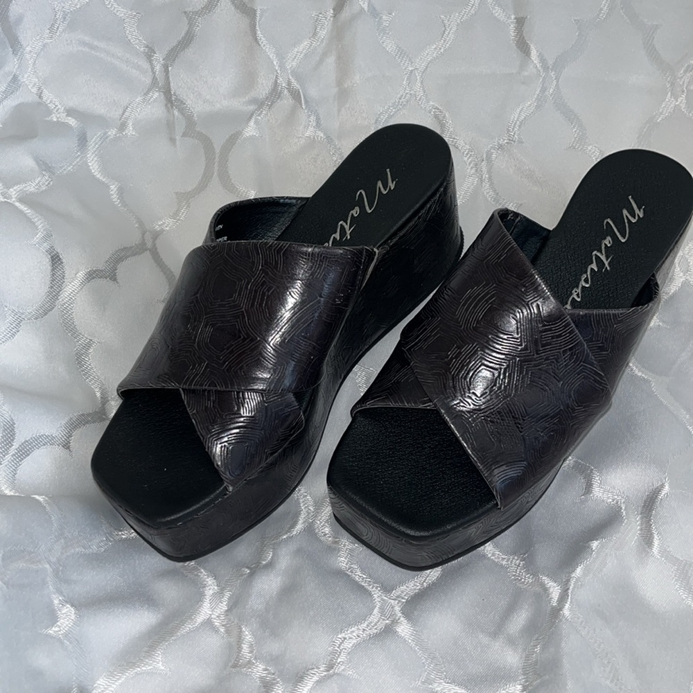 Matisse Leather Wedge Slides - Picture 2 of 6